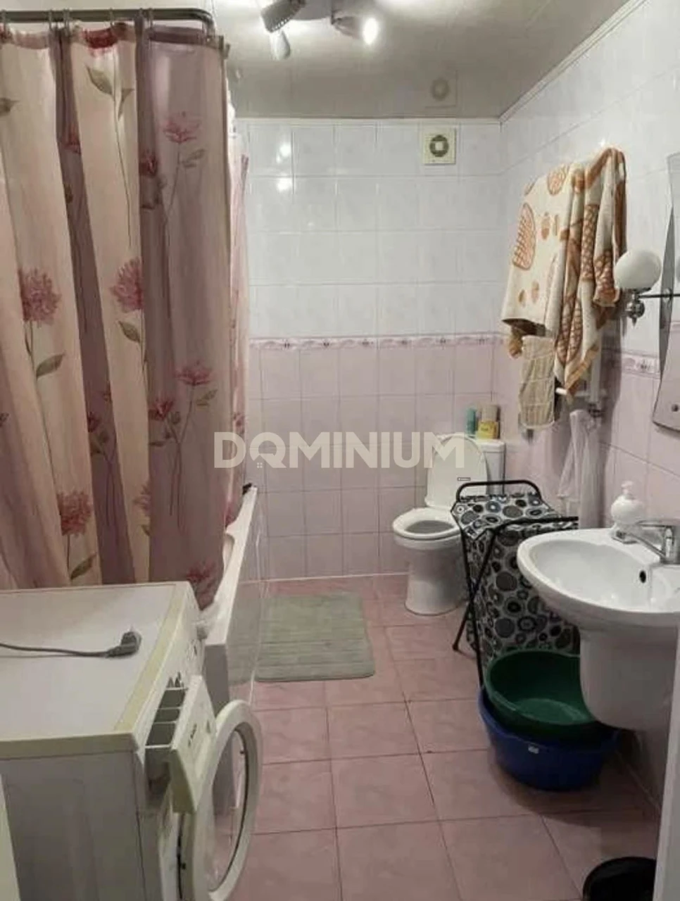 Продається   будинок в м.Хуст