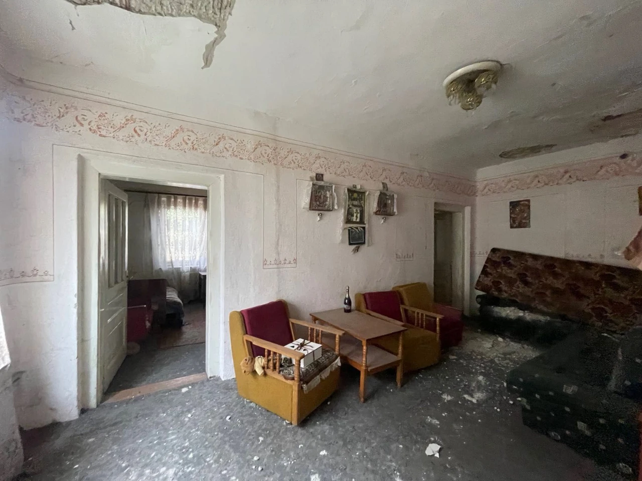 Продається будинок в м. Хуст
