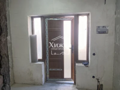 Продається будинок клубного типу у м. Хуст