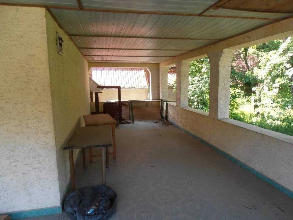Будівля 390,5 кв.м. під будь-який бізнес,  в центральному па