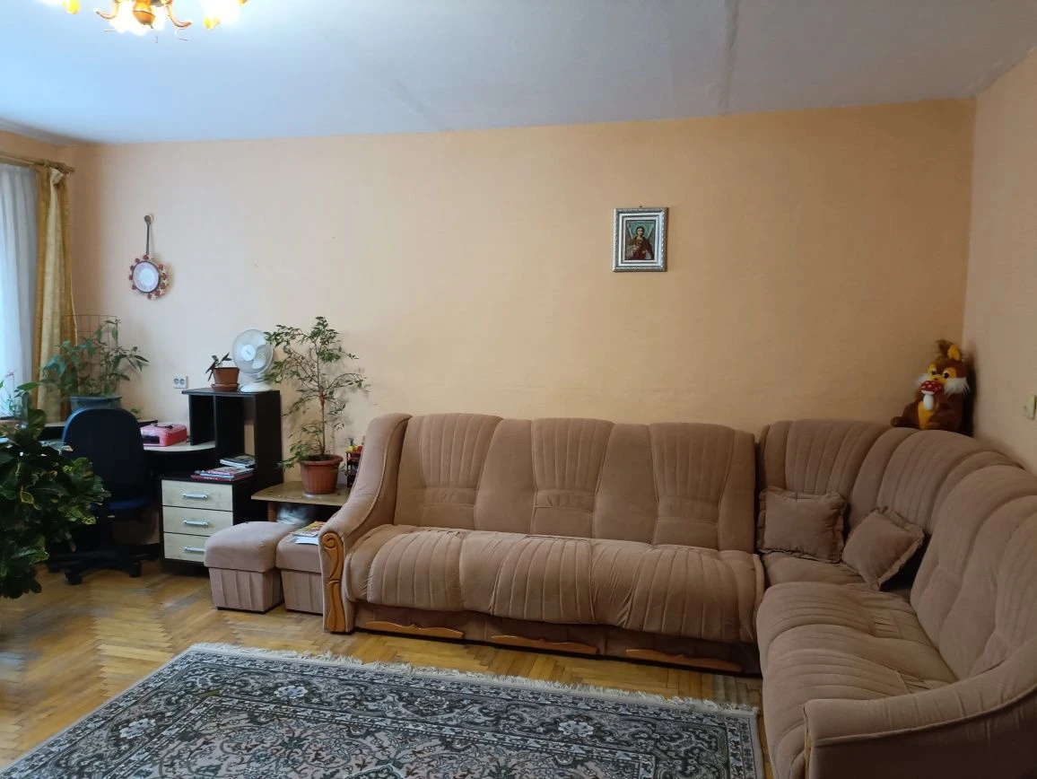 Продам ТАУНХАУС в тихому місці