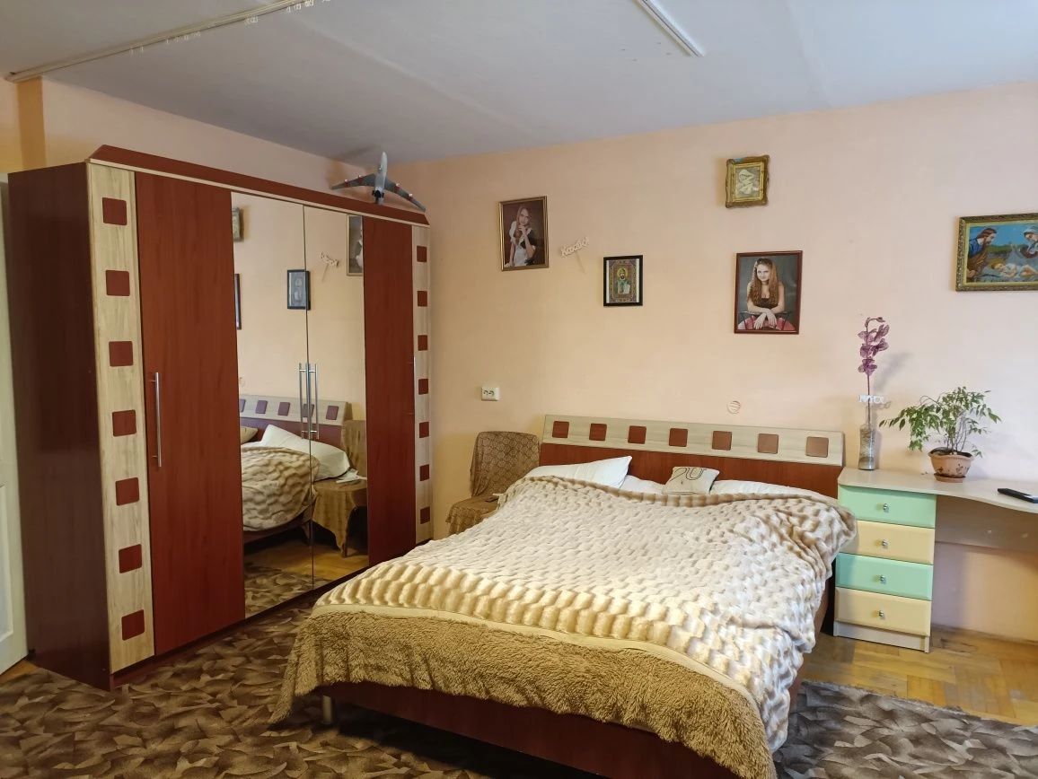 Продам ТАУНХАУС в тихому місці