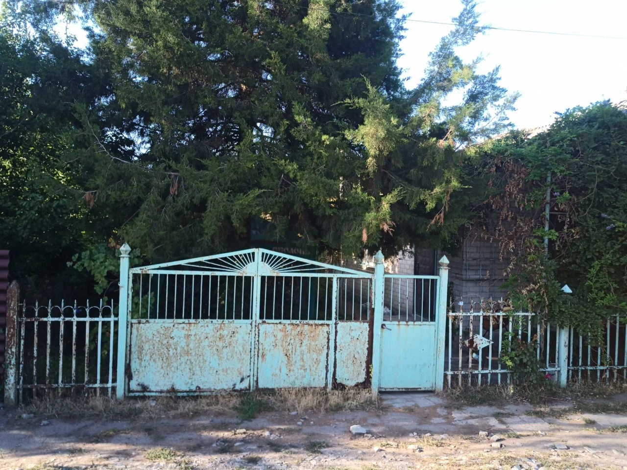 Продам капитальный дом (НА ДАННІЙ МОМЕНТ В АРЕНДЕ)
