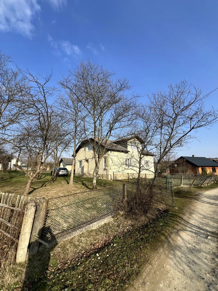 Продаю будинок, особняк, з земельною ділянкою в м. Болехів,