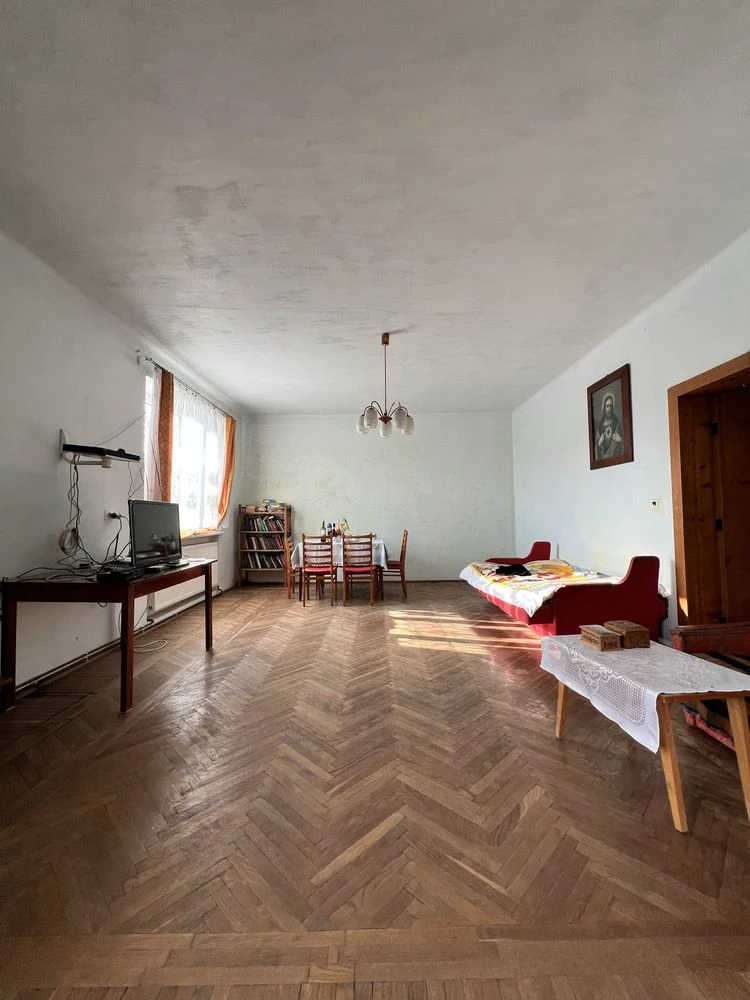 Продаю будинок, особняк, з земельною ділянкою в м. Болехів,