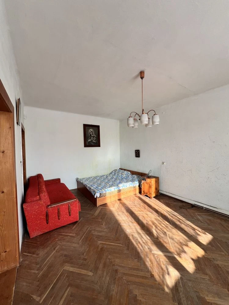 Продаю будинок, особняк, з земельною ділянкою в м. Болехів,