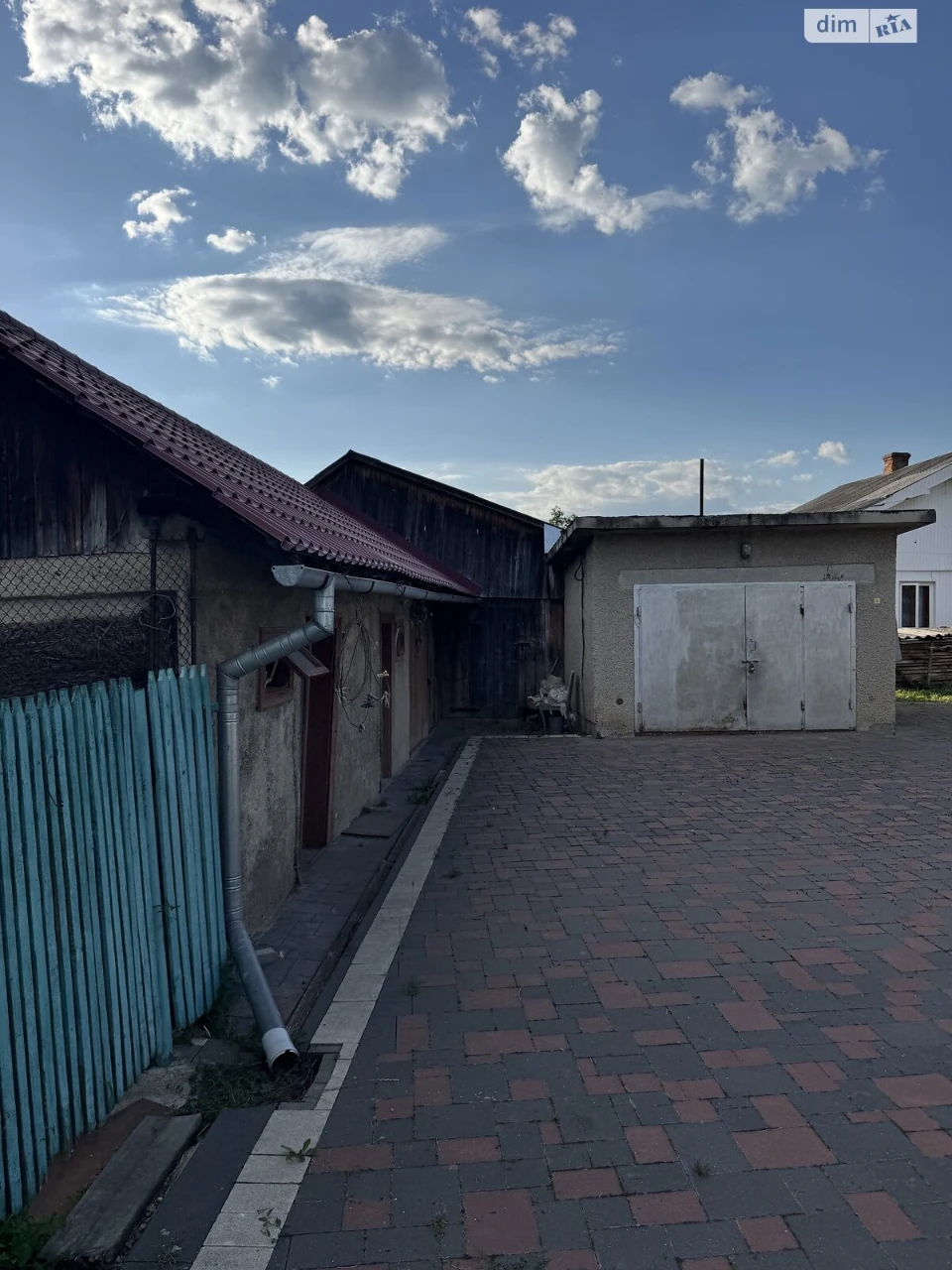 Продаж Дім