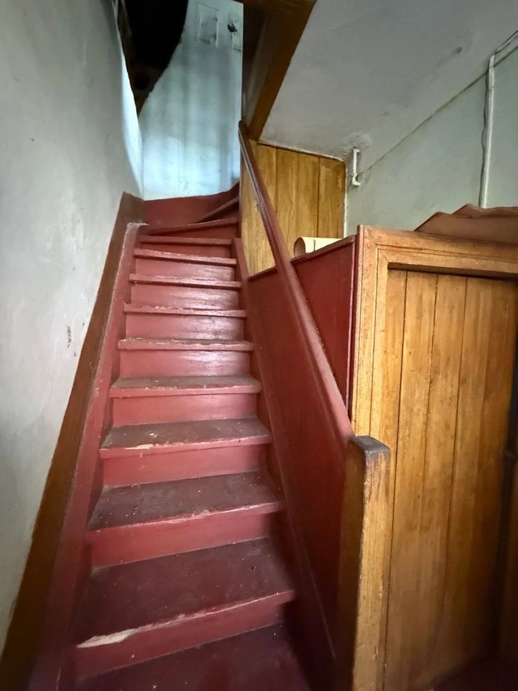 продаж цегляного будинку в Калуші