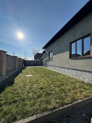 Продаж будинку р-н Хотінь