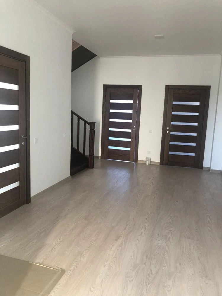 Продаж будинку р-н Хотінь