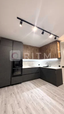 Продається  в самому центрі міста Коломия дуплекс з дизайнер