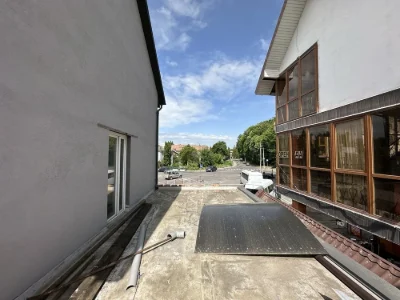 Продам новозбудований житловий будинок в центрі м.Коломиї.