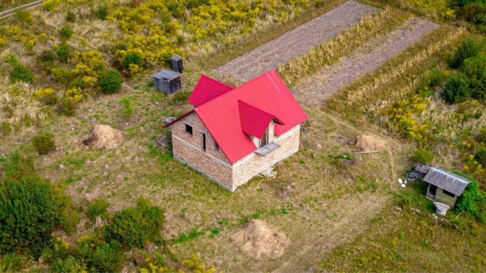 Продам незавершене будівництво житлового цегляного будинку