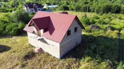 Продам незавершене будівництво житлового цегляного будинку