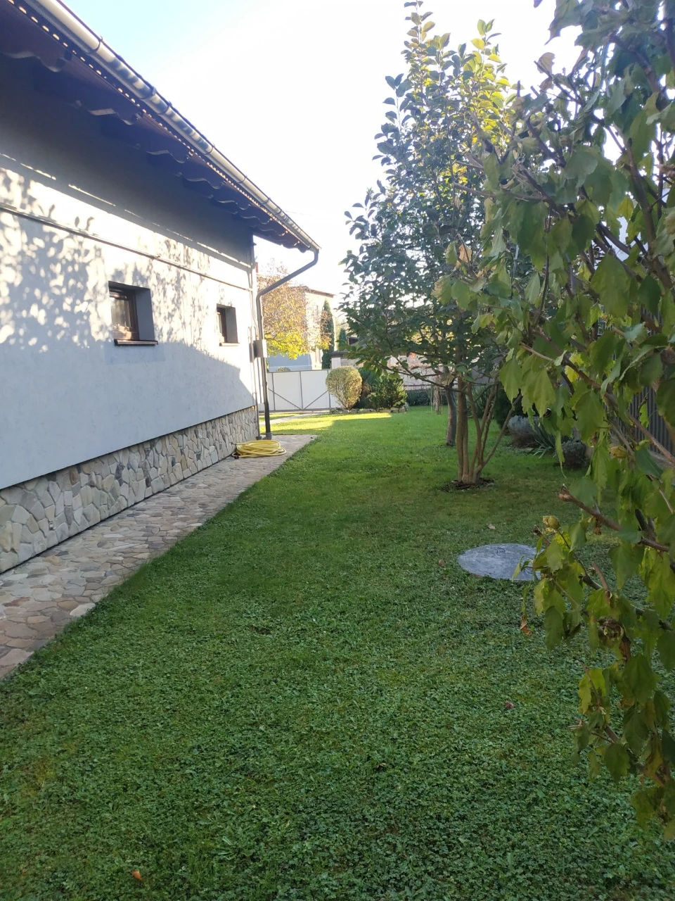 Продам будинок біля парку ім.Шевченка.