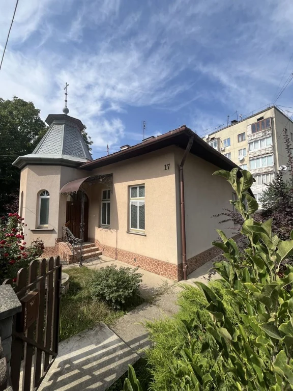 Продається будинок в центрі міста Снятин