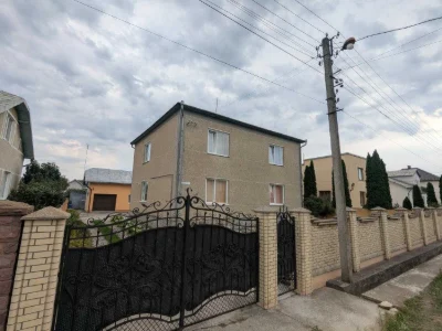 Продається готовий будинок в Тисмениці по вул. Чорновола 37(