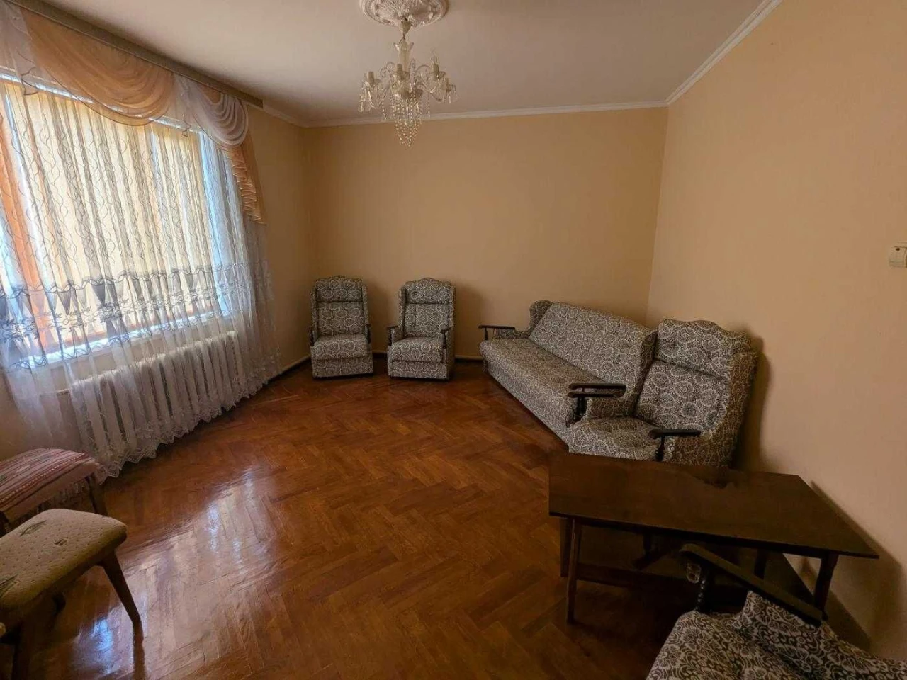 Продається готовий будинок в Тисмениці по вул. Чорновола 37(