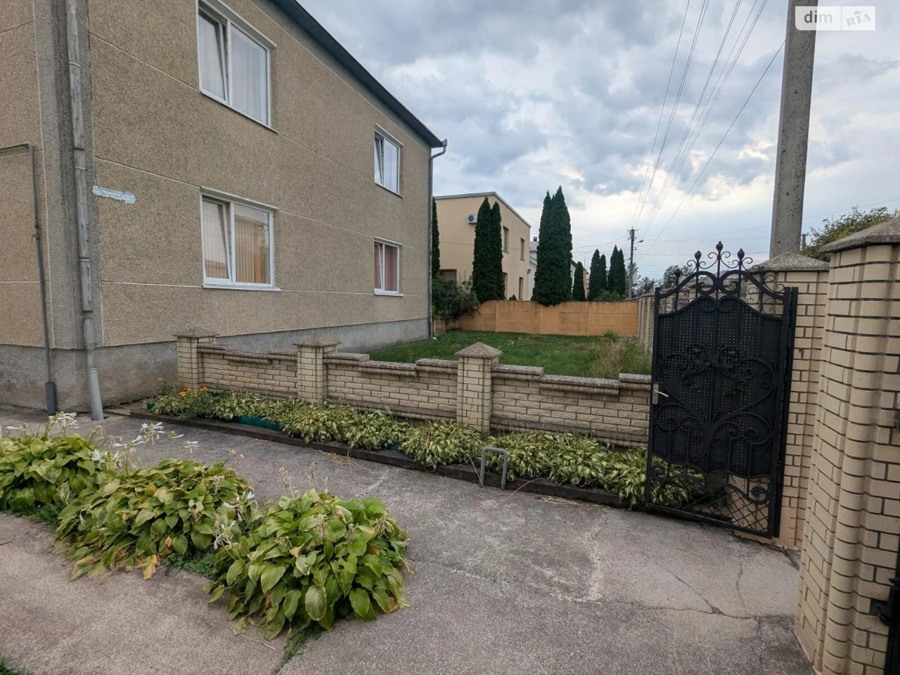 Продаж Дім