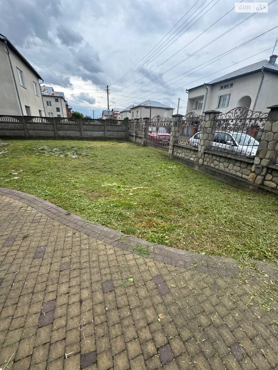 Продаж Дім