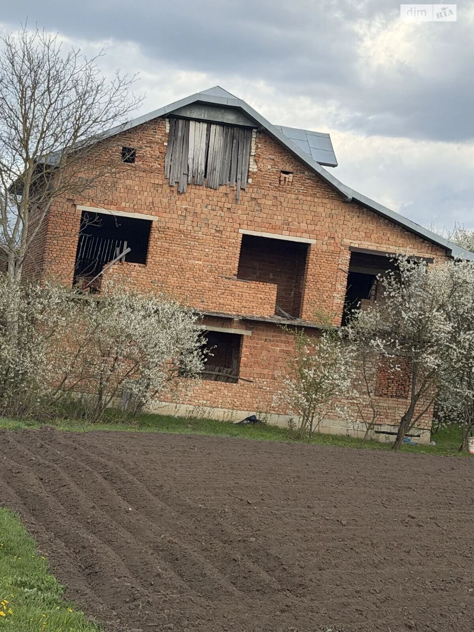 Продаж Дім