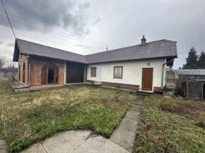 Продам будинок 191.5 м2 та літня кухня 138.5 м2 в м.Тлумач