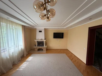 Продаю будинок з садом від власника