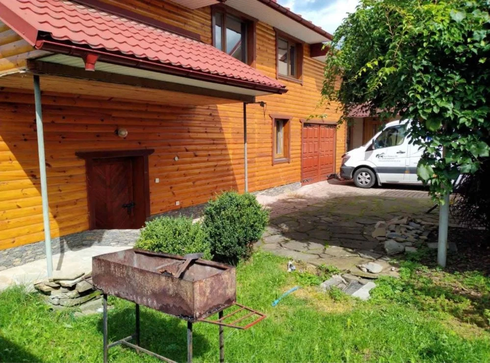 Продається будинок в Яремче