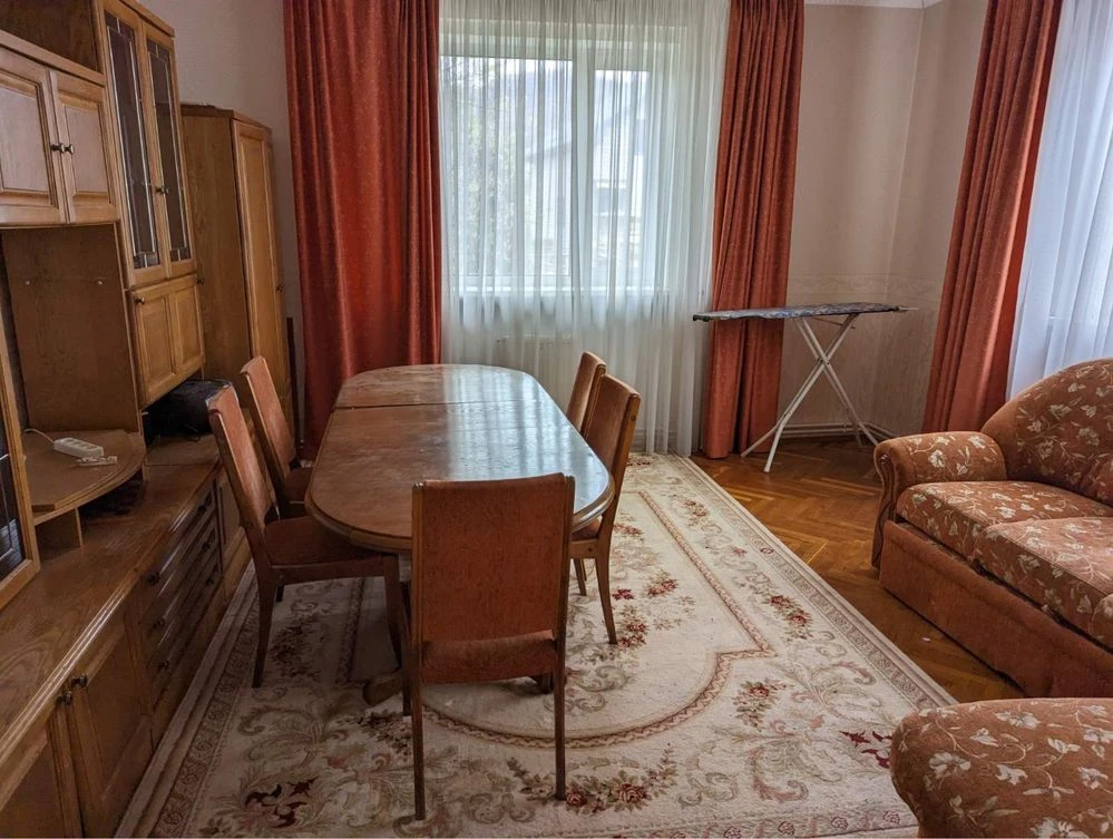 Продається будинок в Яремче