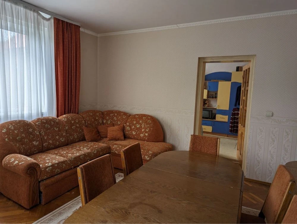 Продається будинок в Яремче