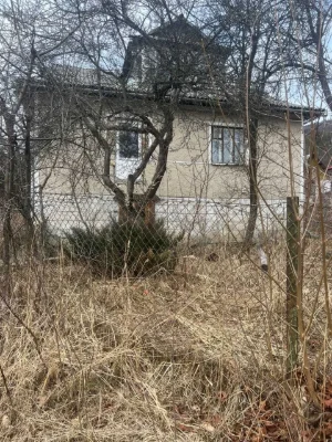 Будинок в Яремчі(до ремонту)