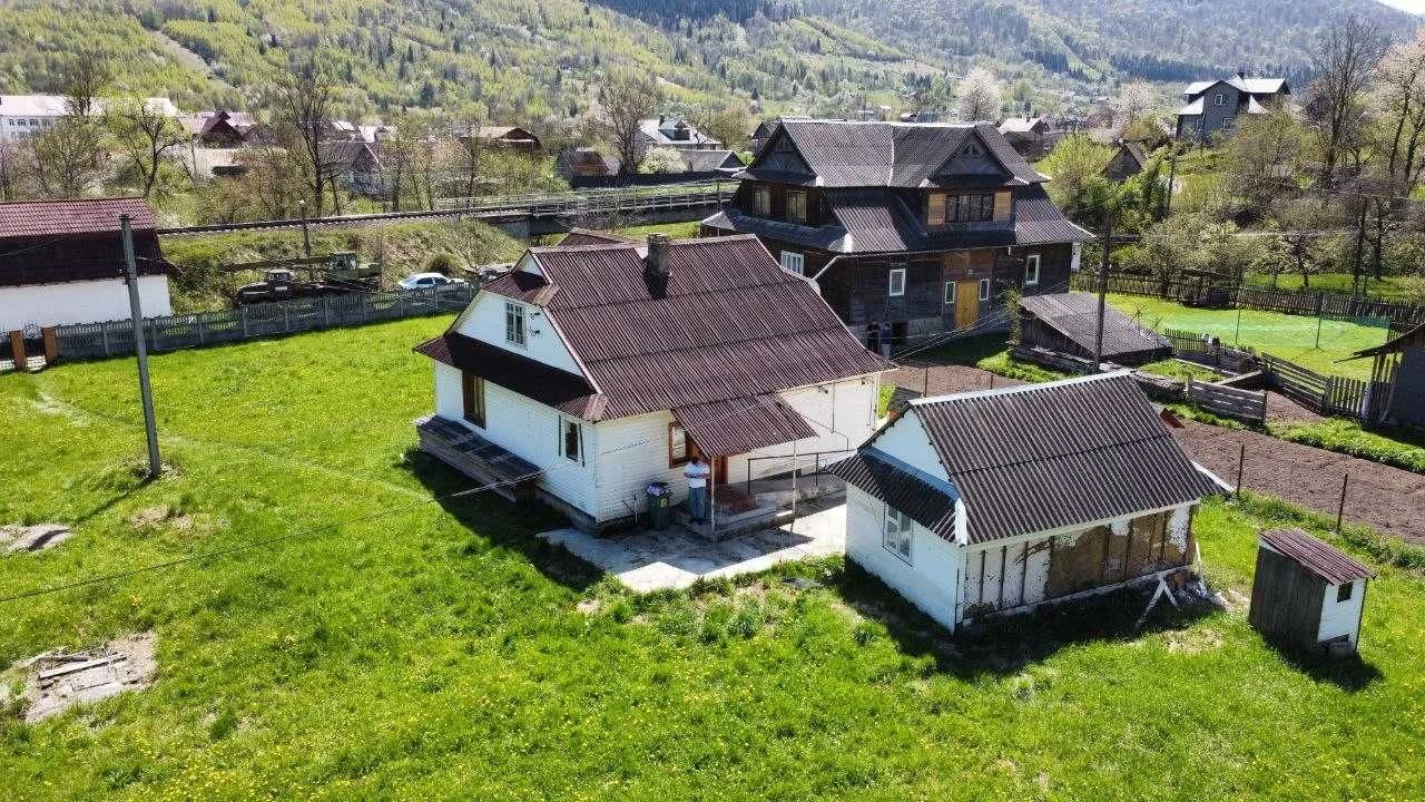 Продаж будинку . Площа 80 м.кв. Ділянка 10 с. Комунікації. Г