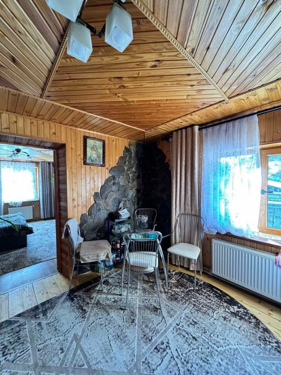 Продається приватний будинок в м.Яремче