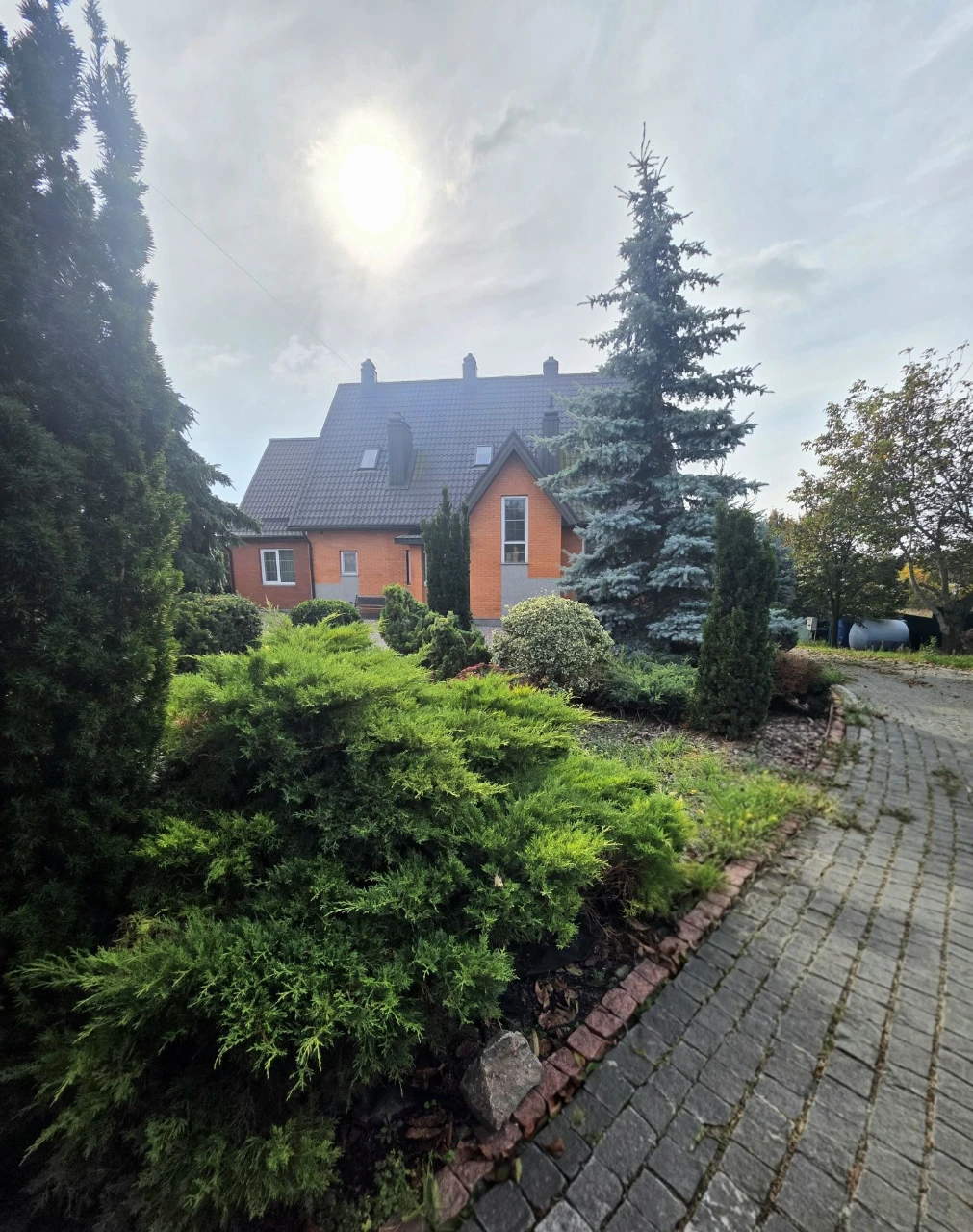 House in Full Furnished Condition with Private Lake