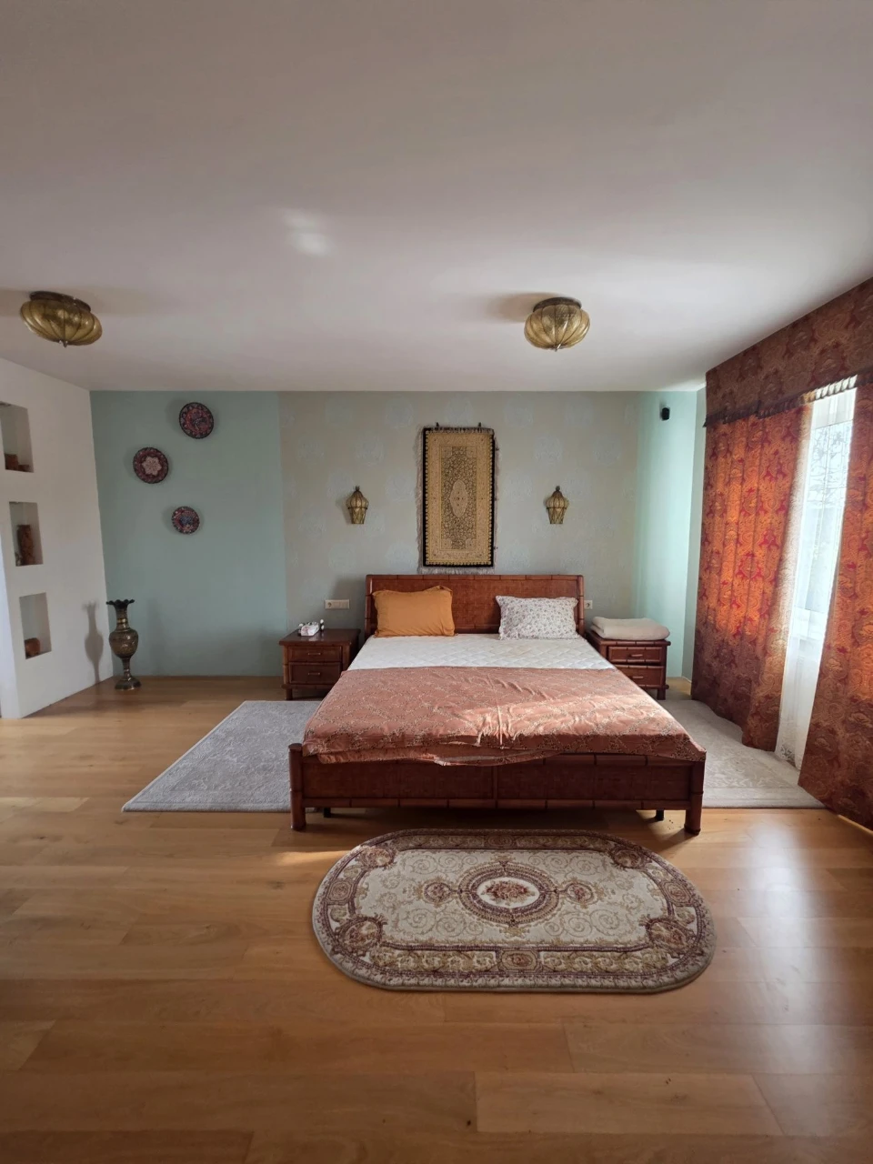 House in Full Furnished Condition with Private Lake