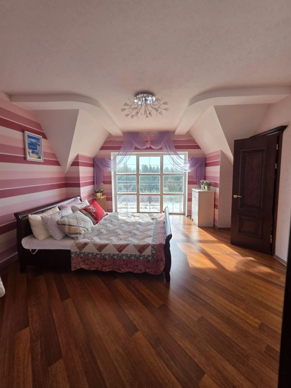 House in Full Furnished Condition with Private Lake