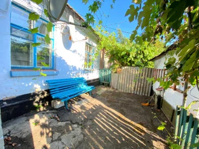 Дом. Белая Церковь, улица Матросова