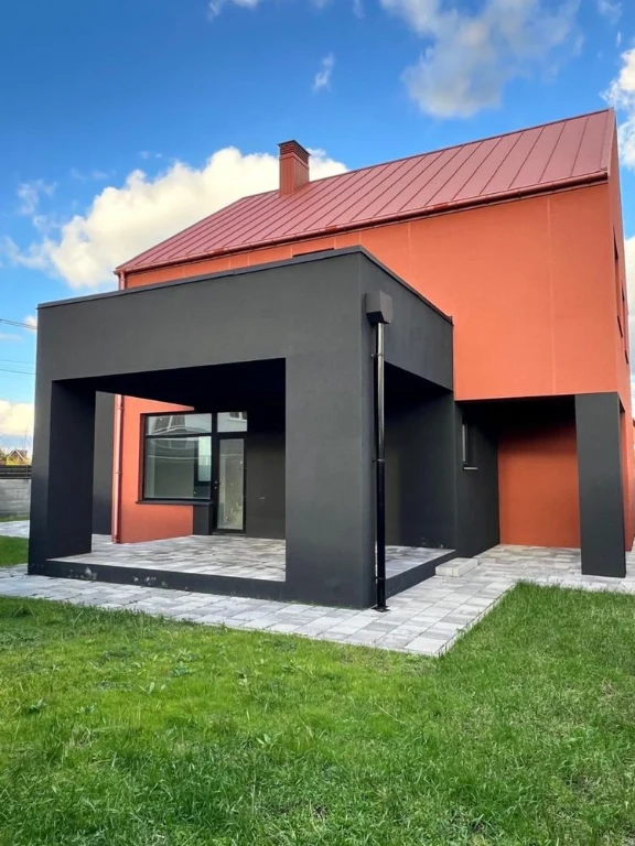Продам новий сучасний будинок в місті, всі міські комунікаці