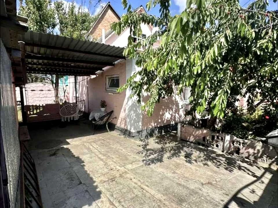 House. Bila Tserevia