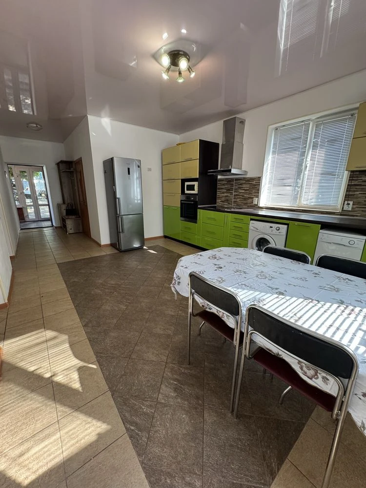 HOUSE FOR SALE in the city center