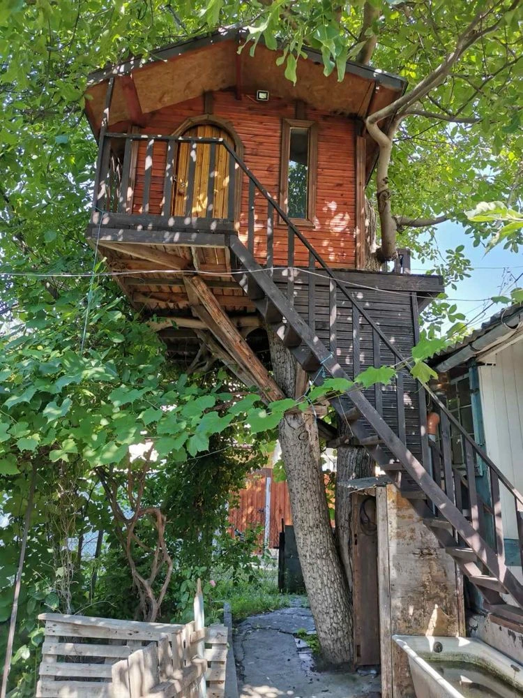 HOUSE FOR SALE in the city center
