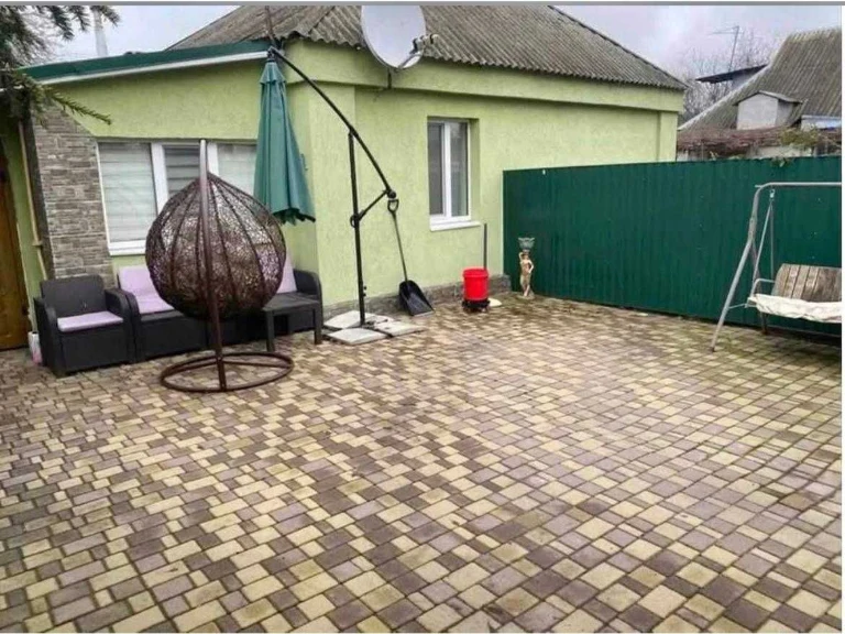 Продаж частини будинку