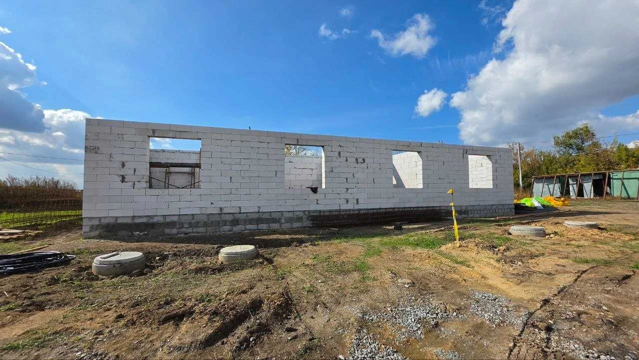Sale of duplex on Military Building with gas! NO COMMISSION!!