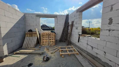 Sale of duplex on Military Building with gas! NO COMMISSION!!