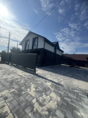 Продам сучасний будинок  м.Біла Церква