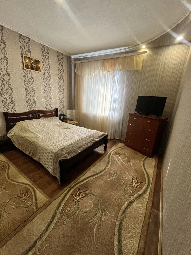 Продаж частини  будинку в самому центрі міста район Павлічен