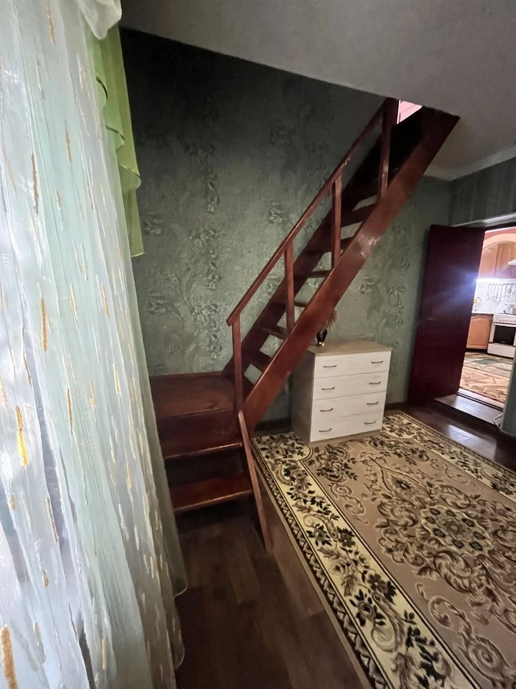 Продаж частини  будинку в самому центрі міста район Павлічен