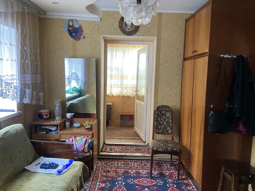 Продам двоповерхову частину будинку на Заріччі!