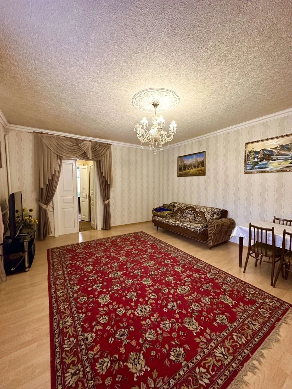 Продам будинок  на Вокзальній