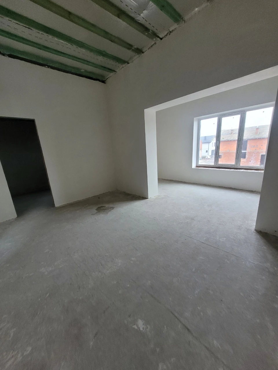Sale of a newly built modern house